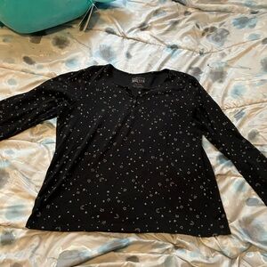 Croft and Barrow Black 3/4 Sleeve Shirt with Star and Moon Pattern